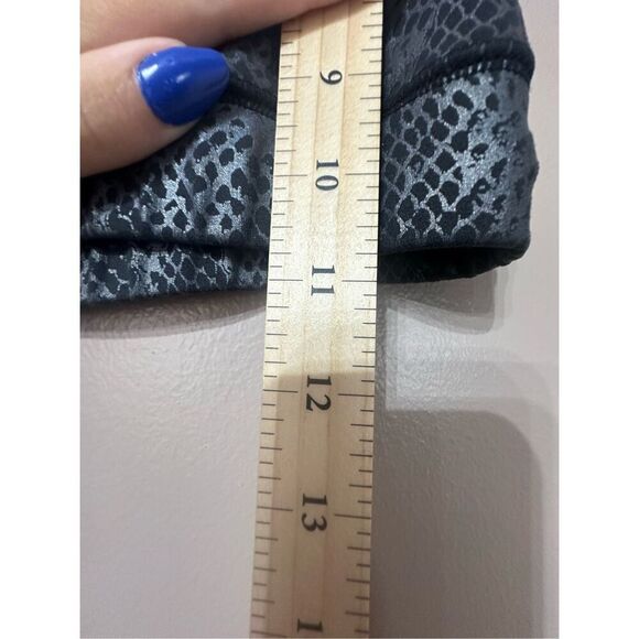 NWOT IVL Collective Snakeskin Crossbosy Straps Athlethic Sports Bra Women's 4 - Picture 7 of 10